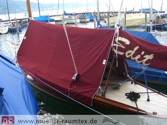 Halbpersenning Segelboot mit Baumpersenning